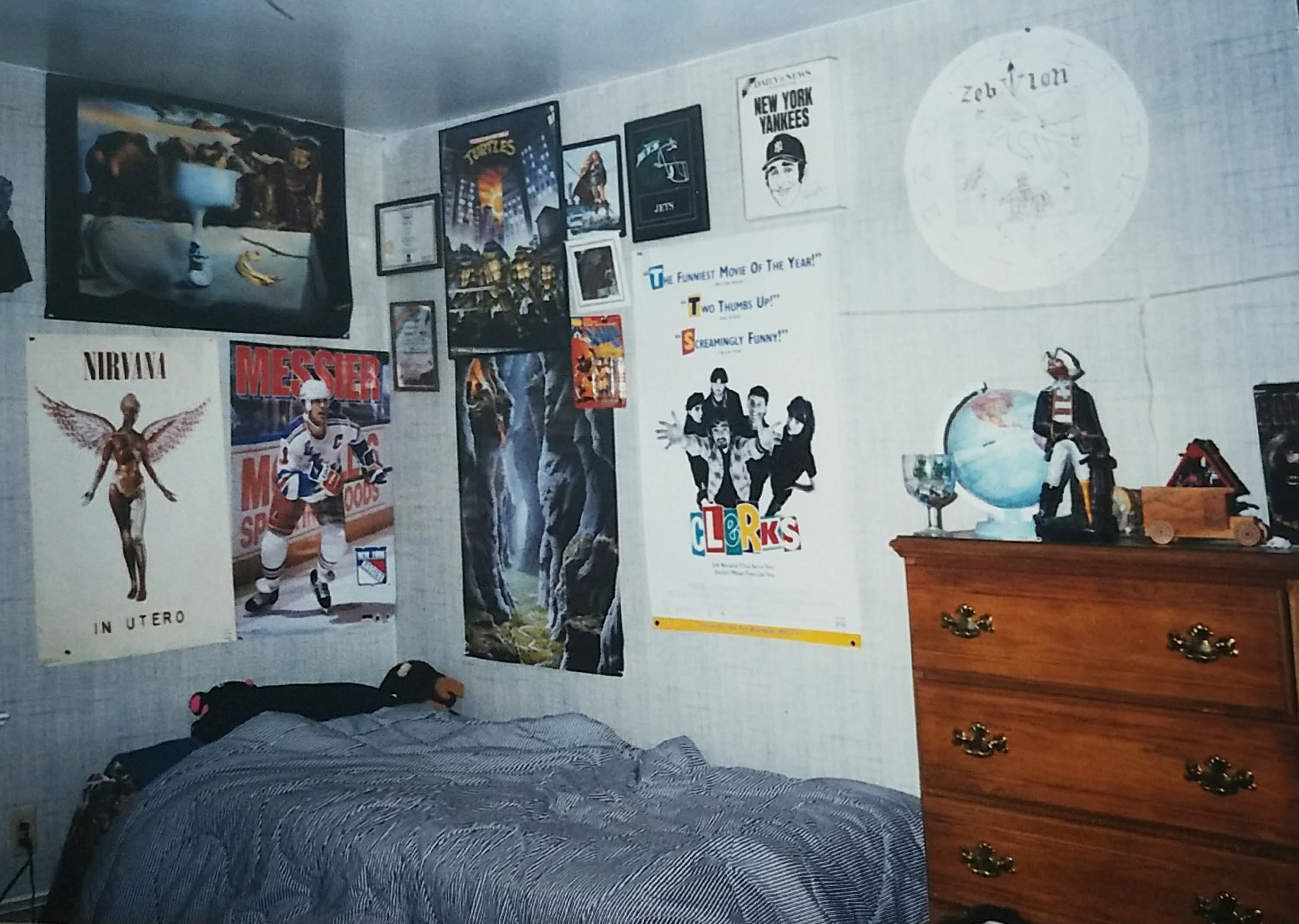 90's Vr Bedroom</a><br> by <a href='/profile/Bling-King/'>Bling King</a>